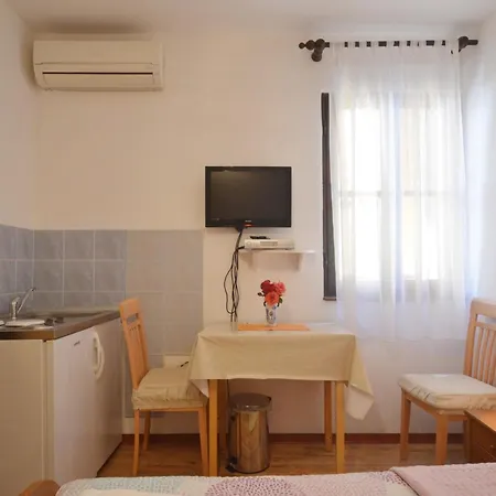 דירה Andronella In Centre רוביני